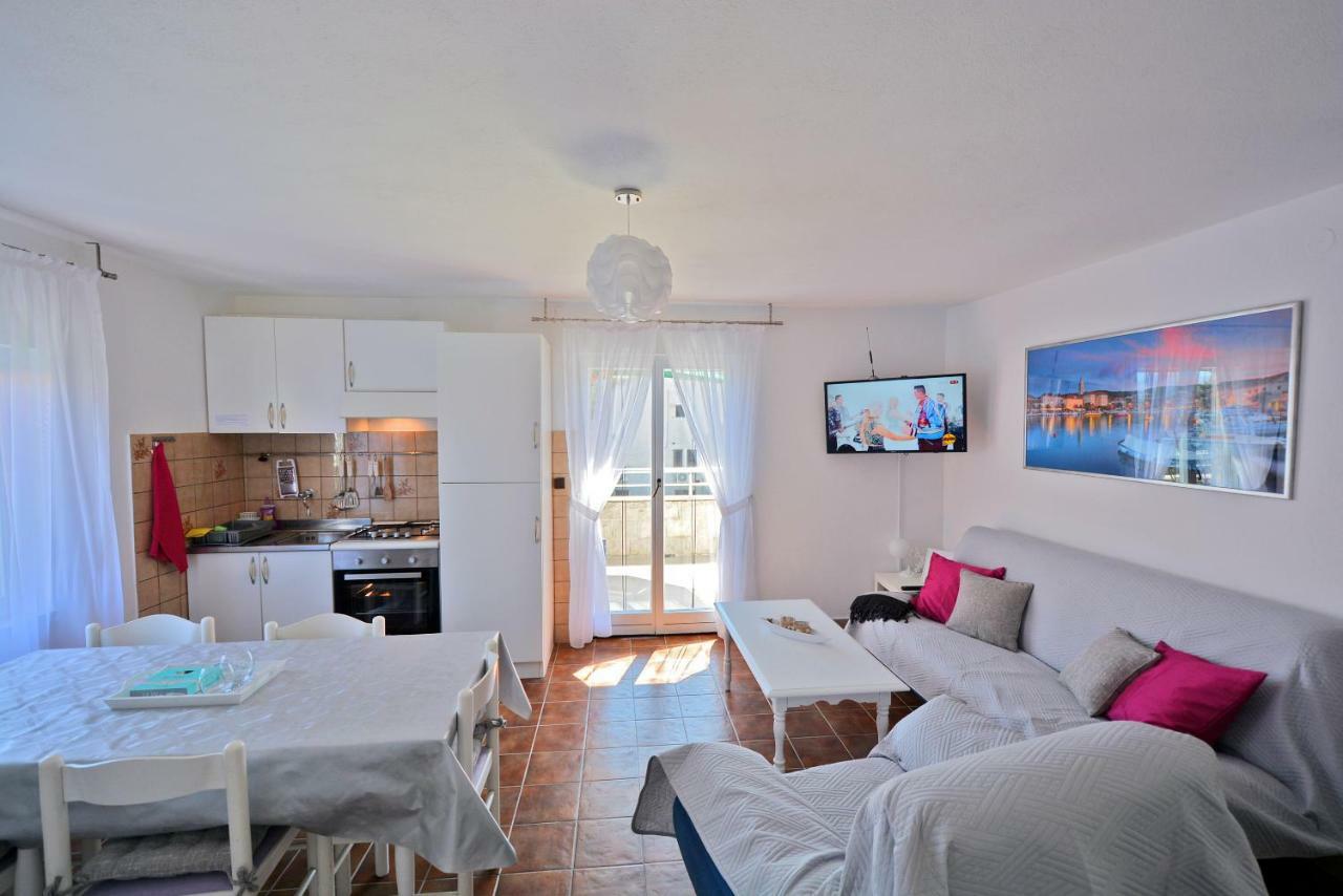 Villa Casablanca Supetar Bagian luar foto