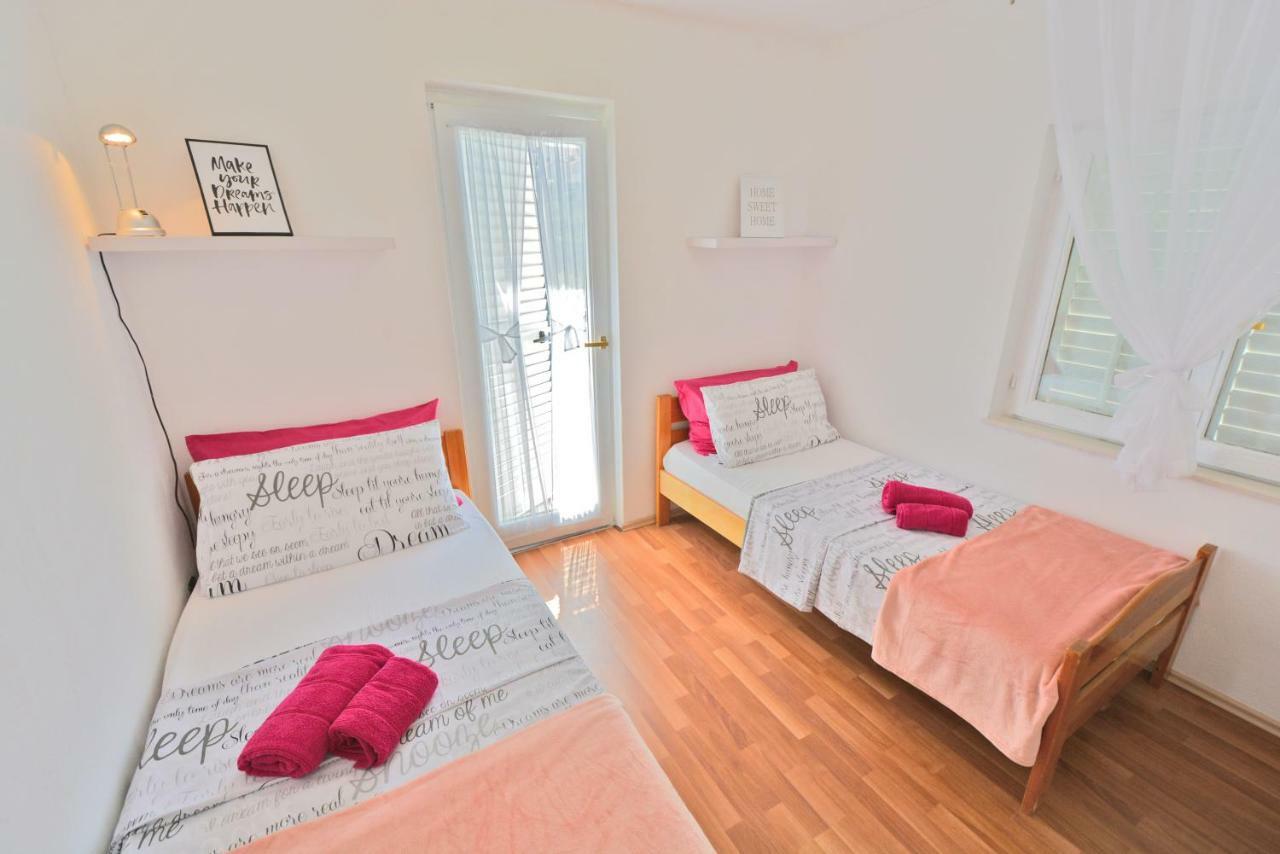 Villa Casablanca Supetar Bagian luar foto
